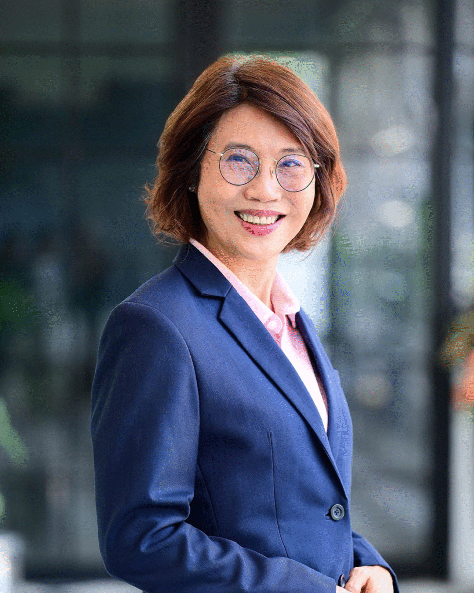 นางพัชรี ฉัตรแก้วบริบูรณ์