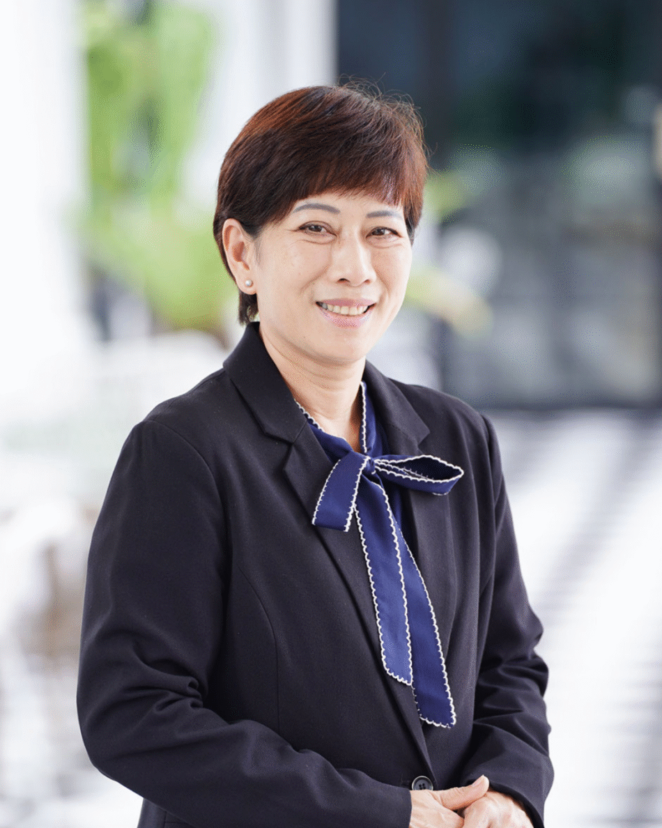 นางพูนสิน ธีระรุจินนท์